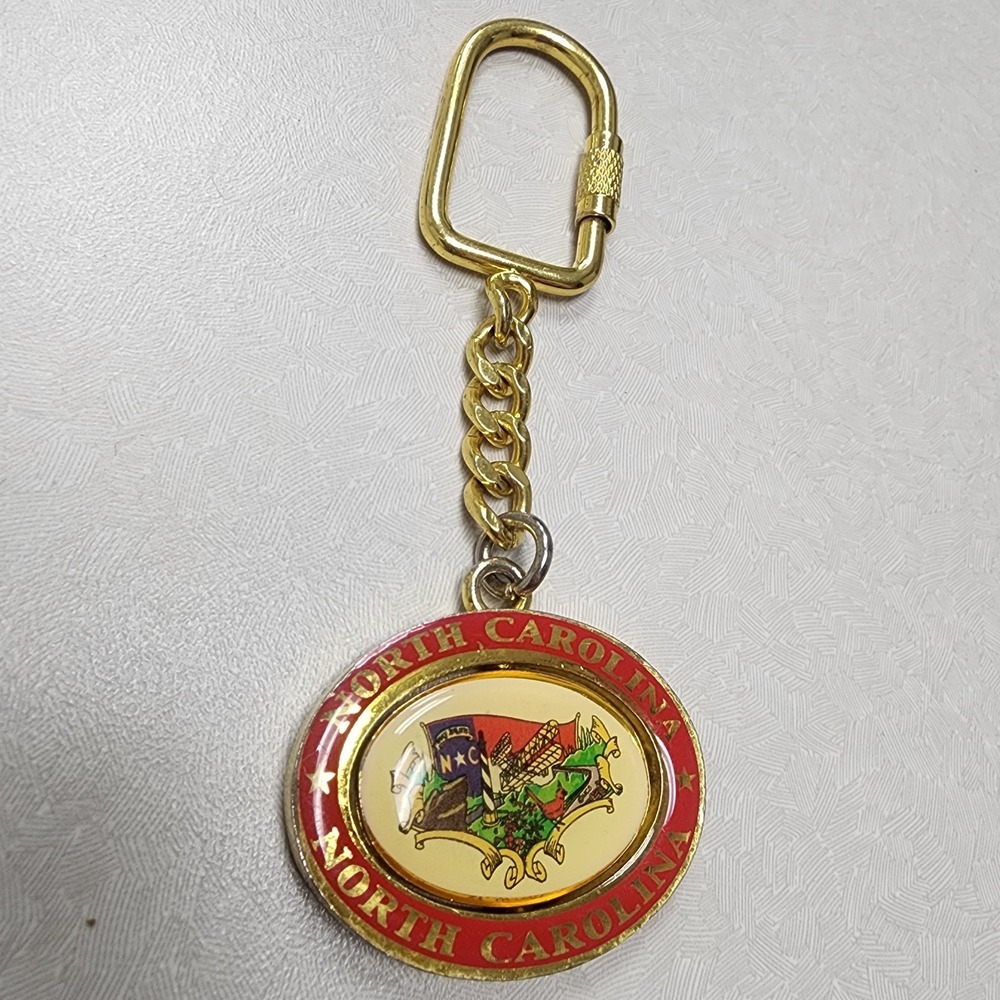 Vintage North Carolina Spinning Keyring Souvenir Gift Double Sided Flag Gold Cli